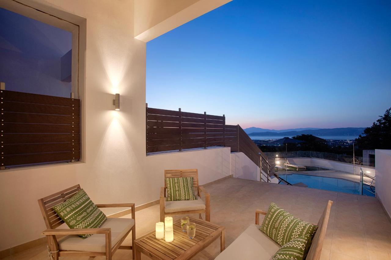 Serenity Villa Corinto Esterno foto